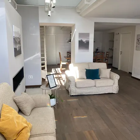 La Rosa Nel Paese 3*